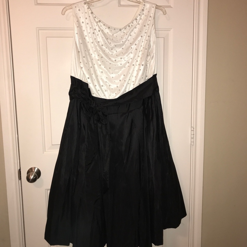 Jessica Howard size 22w dress